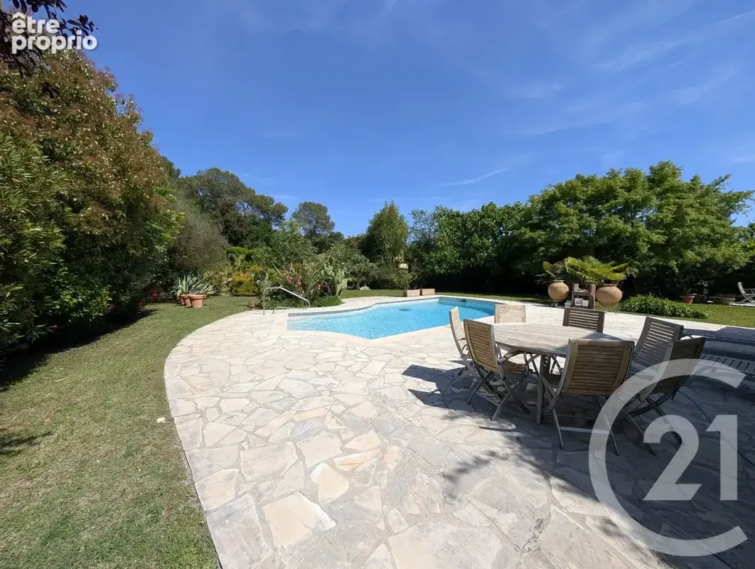 Maison 9 pièces 214 m² à vendre à Roquefort-Les-Pins (06330) - photo 19