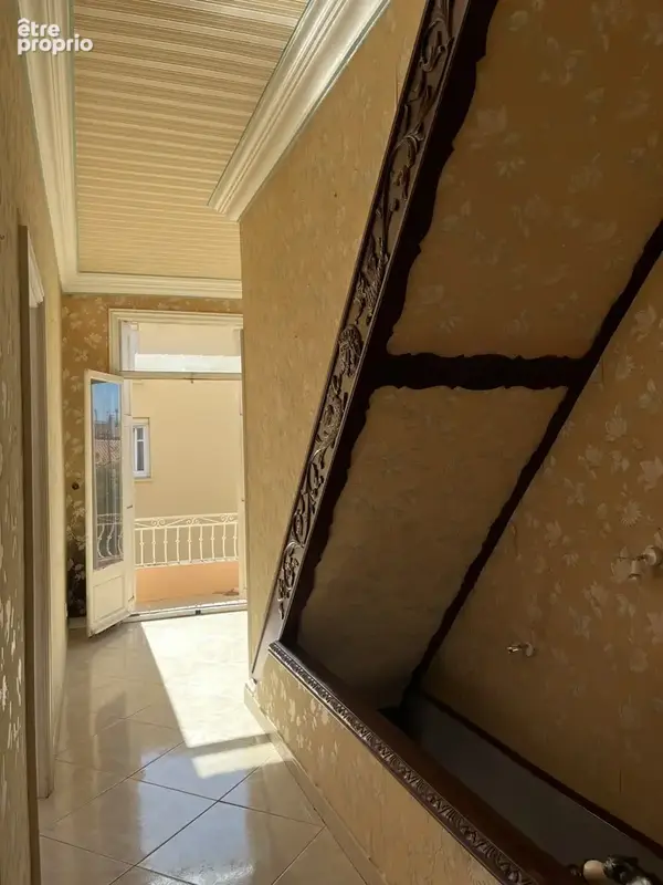 Coup de cœur : Maison de ville 3 faces avec cour et grand garage - photo 8