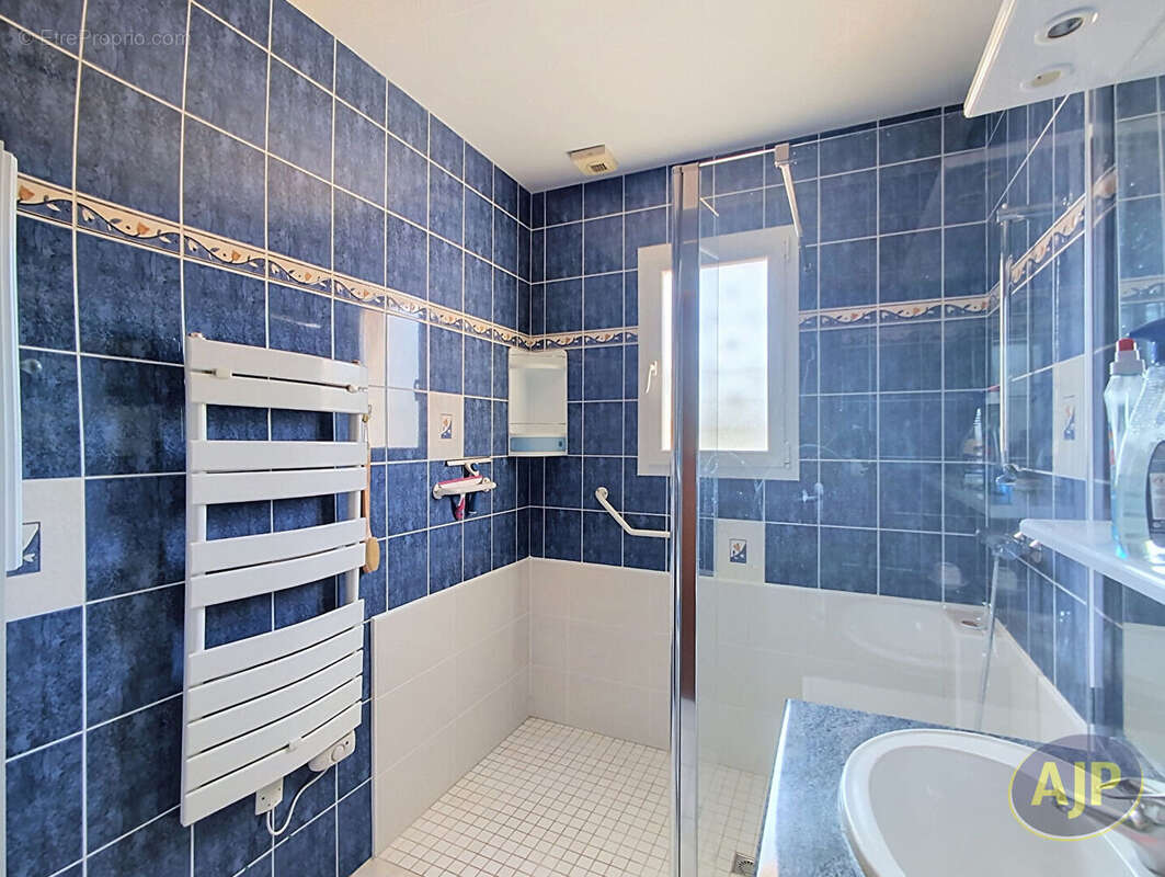 Plain-pied familial avec terrain de 955 m² ? Tout à pied & Impasse - photo 8