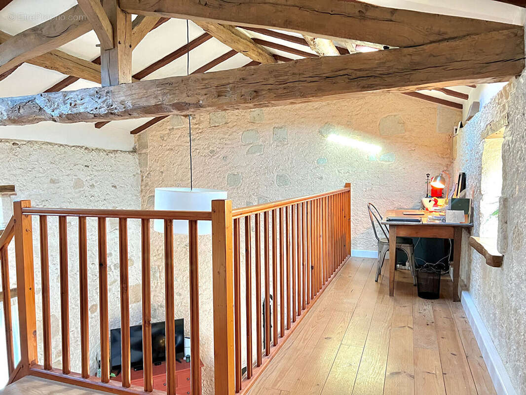 Maison à SAINT-PRIVAT-DES-PRES