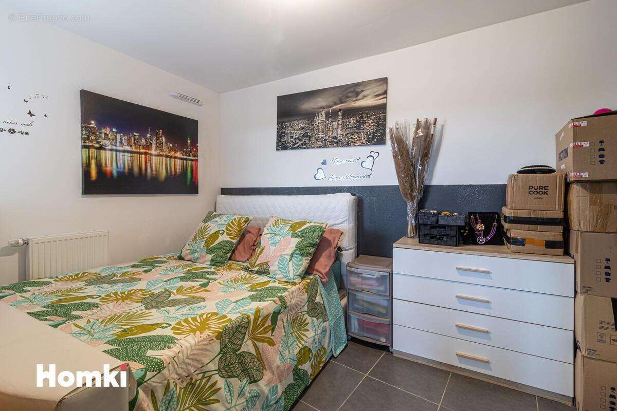 Appartement à MARSEILLE-12E