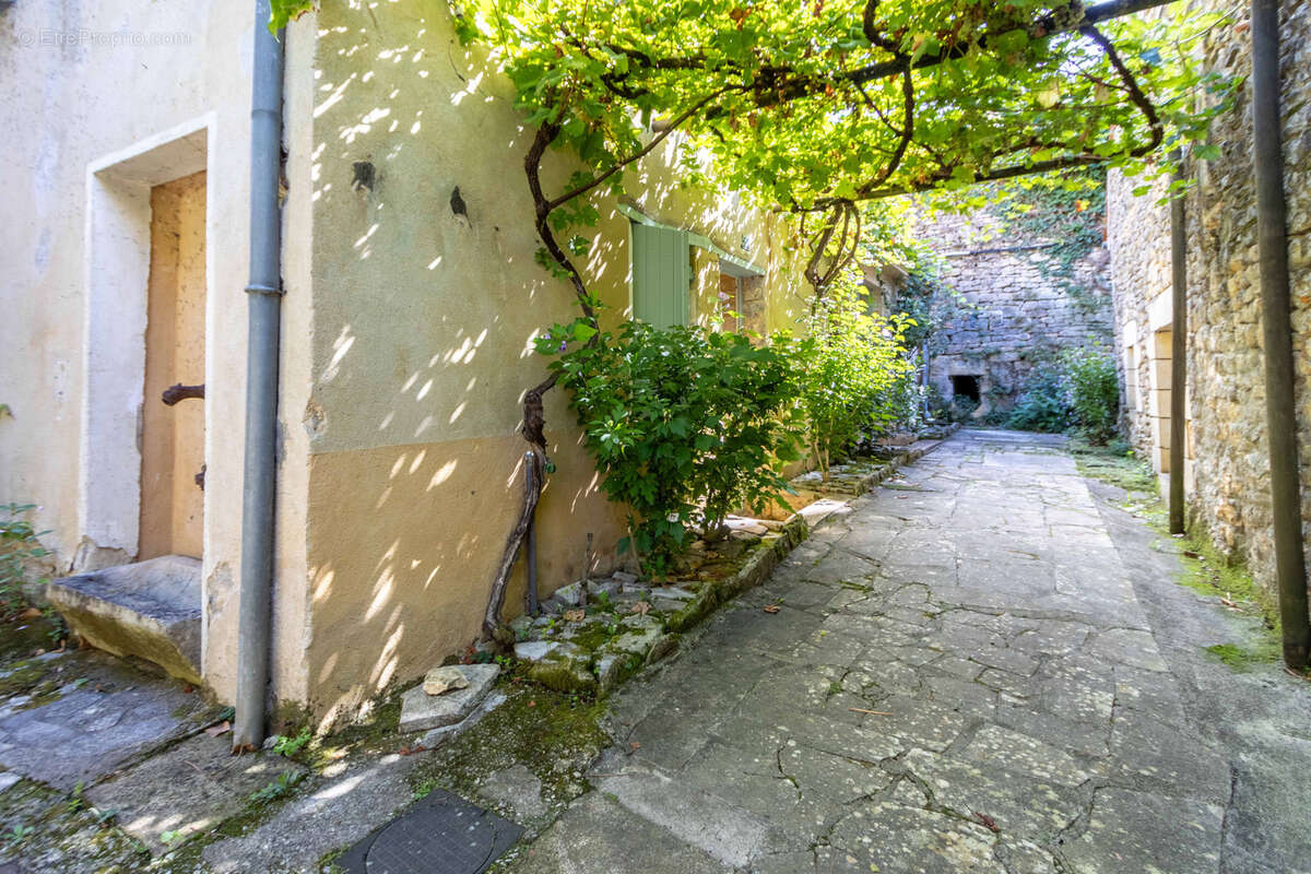 Maison à SARLAT-LA-CANEDA