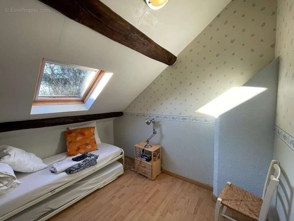 Maison à DUN-LES-PLACES
