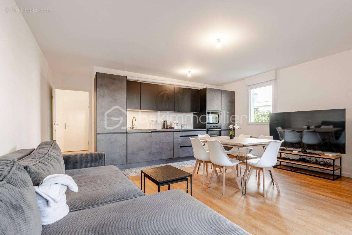 Appartement à VAIRES-SUR-MARNE