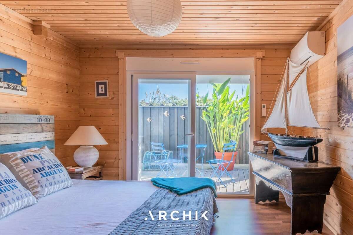 Maison 218 m² à Gujan-Mestras  - photo 7