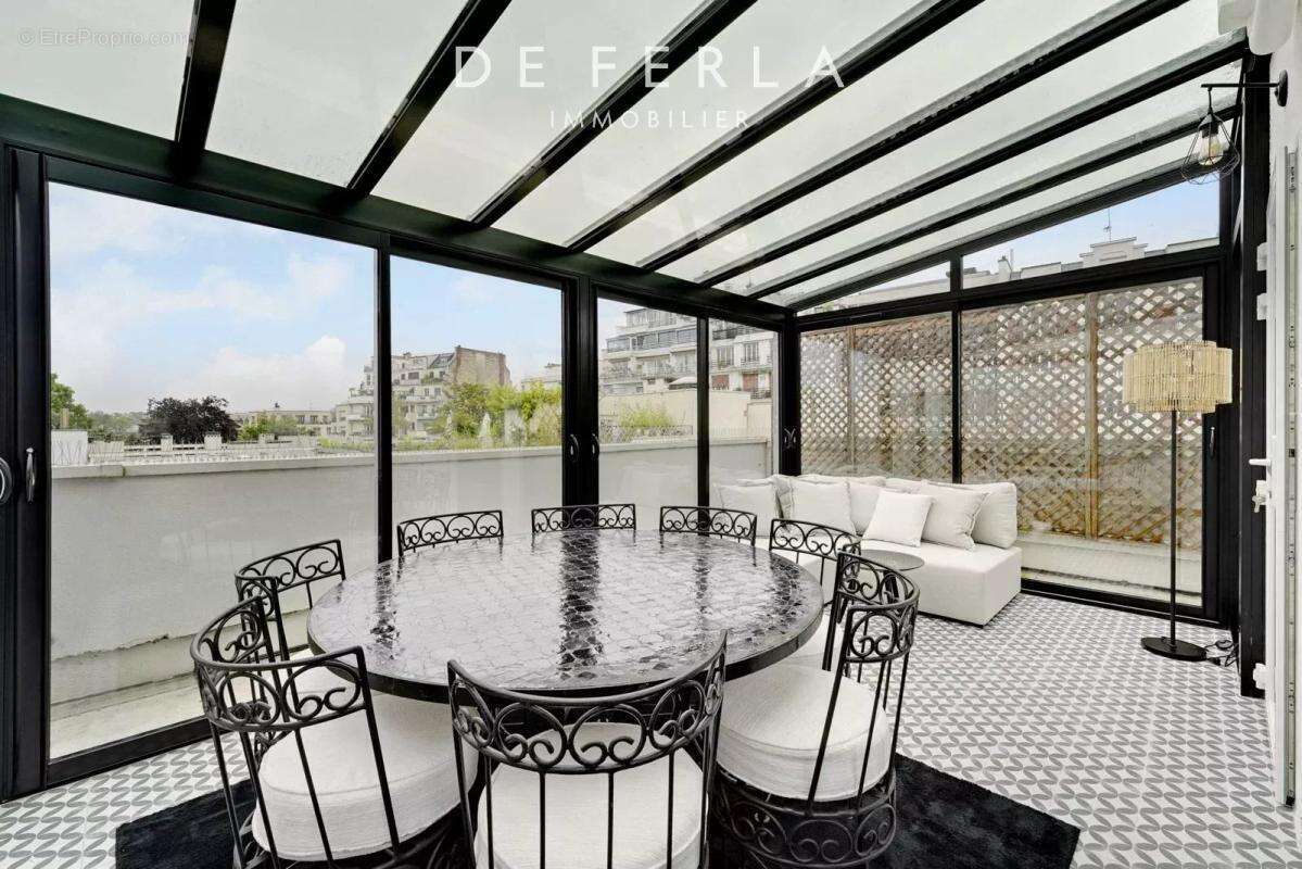 Boulogne-Billancourt – Avenue Robert Schuman  Duplex d'exception et terrasse panoramique - photo 16