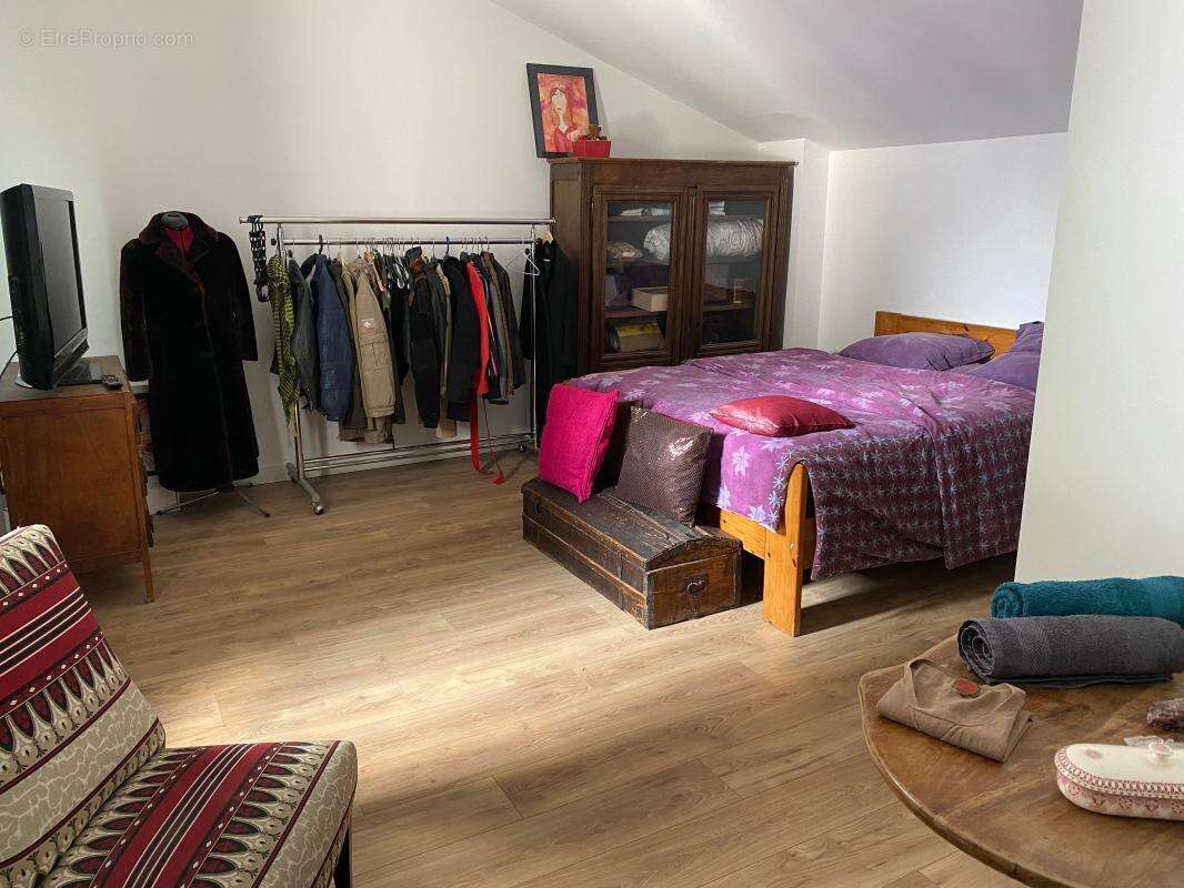 Appartement à SAINT-MAUR-DES-FOSSES