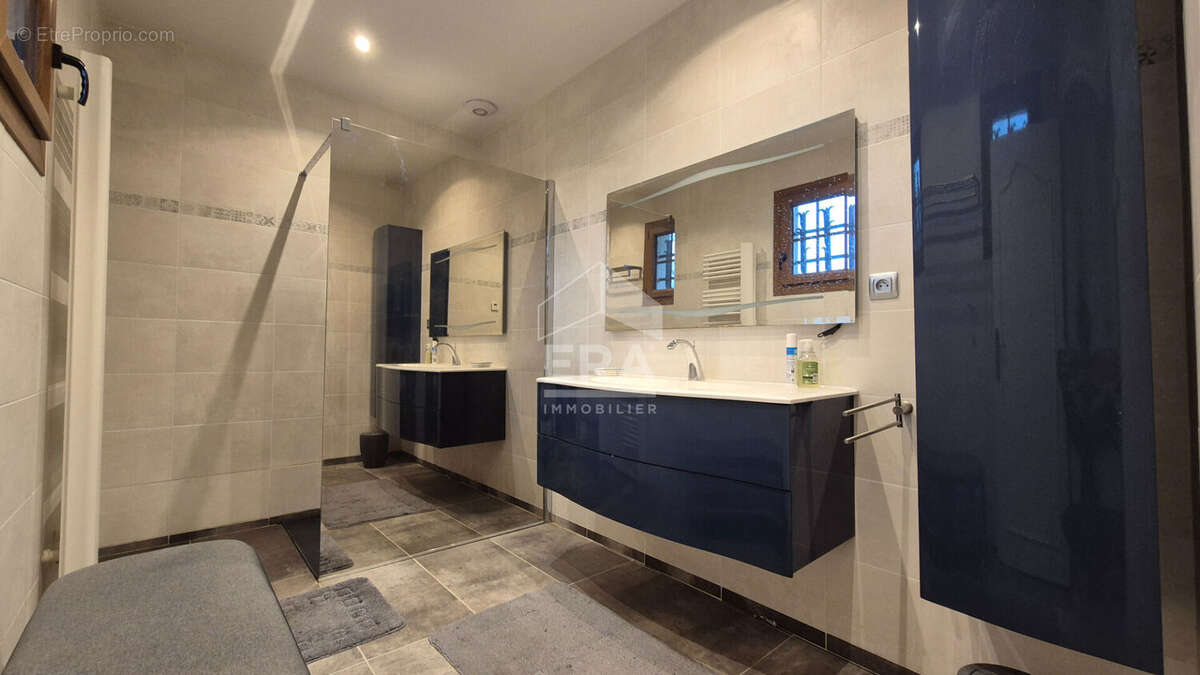 Maison à GRISY-SUISNES