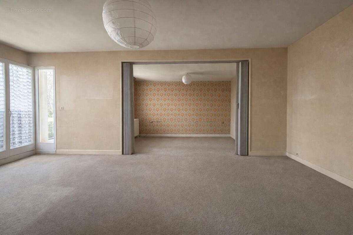 Appartement à CHAVILLE