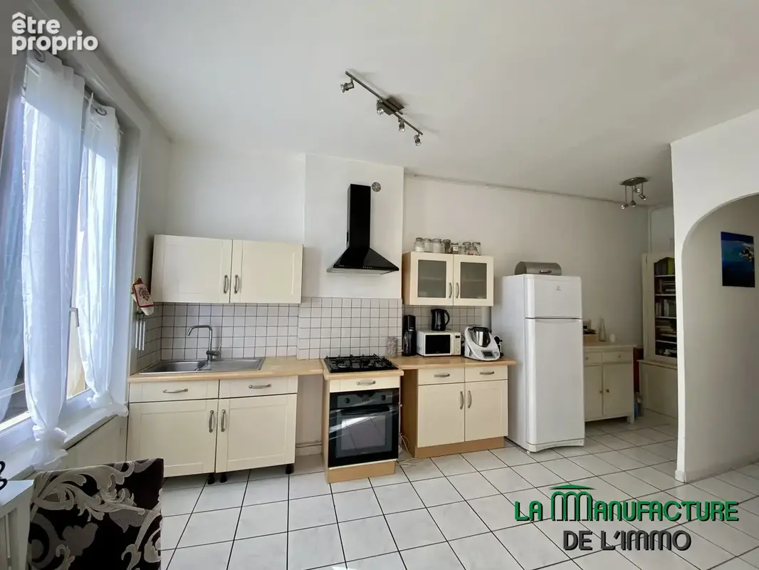 Appartement f2 lumineux avec balcon / saint-etienne centre deux - photo 3
