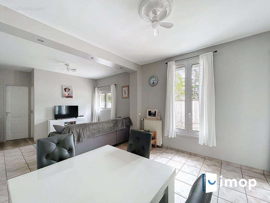 Maison à ROSNY-SOUS-BOIS