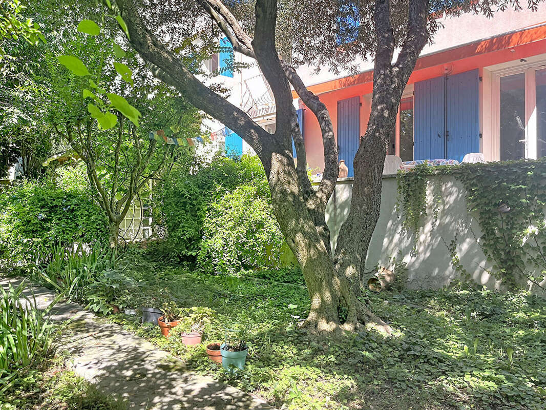 Villa Nimes 4 pièce(s) 90.80 m2 - photo 2