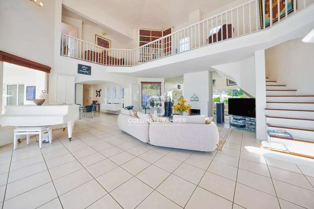 Maison à MOUGINS