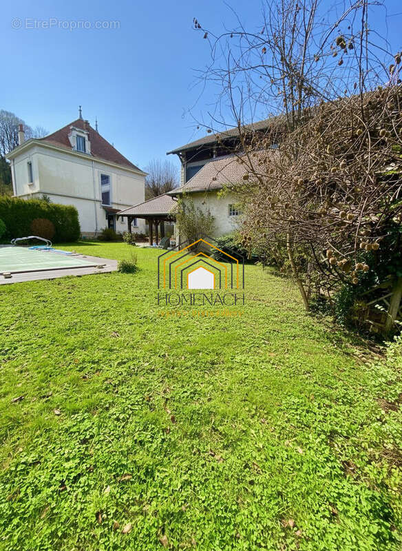 Maison à LA TOUR-DU-PIN