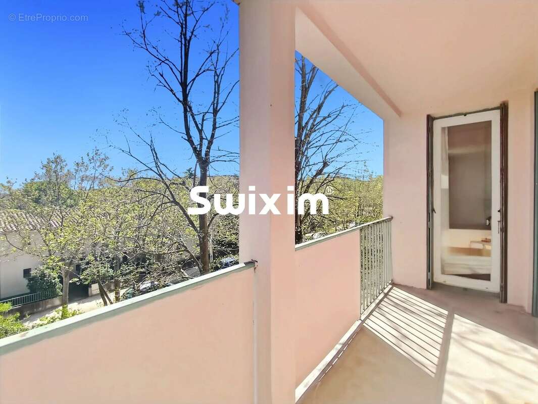 Appartement à PIERRELATTE