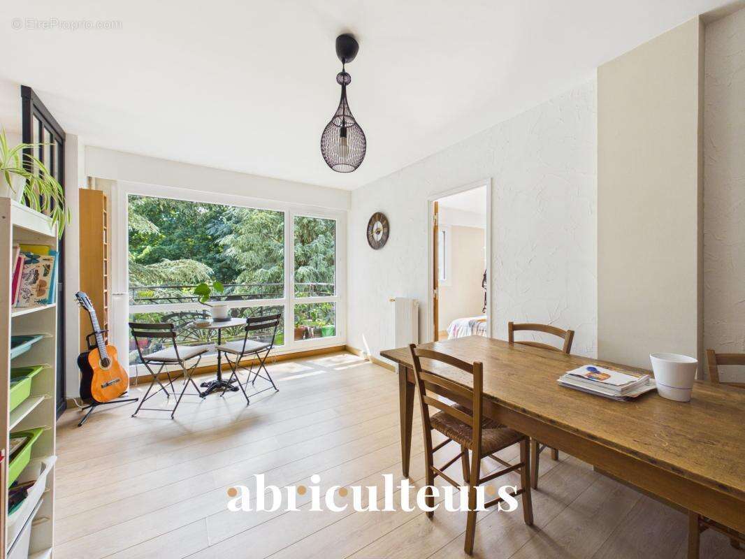 Grand T5 familial de 137 m²  en vente à Saint-Herblain/Quartier Tillay (44800) - photo 4