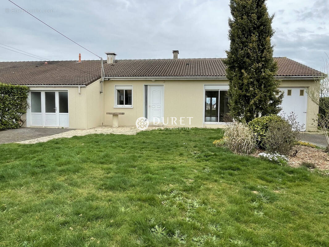 Maison à LA RENAUDIERE