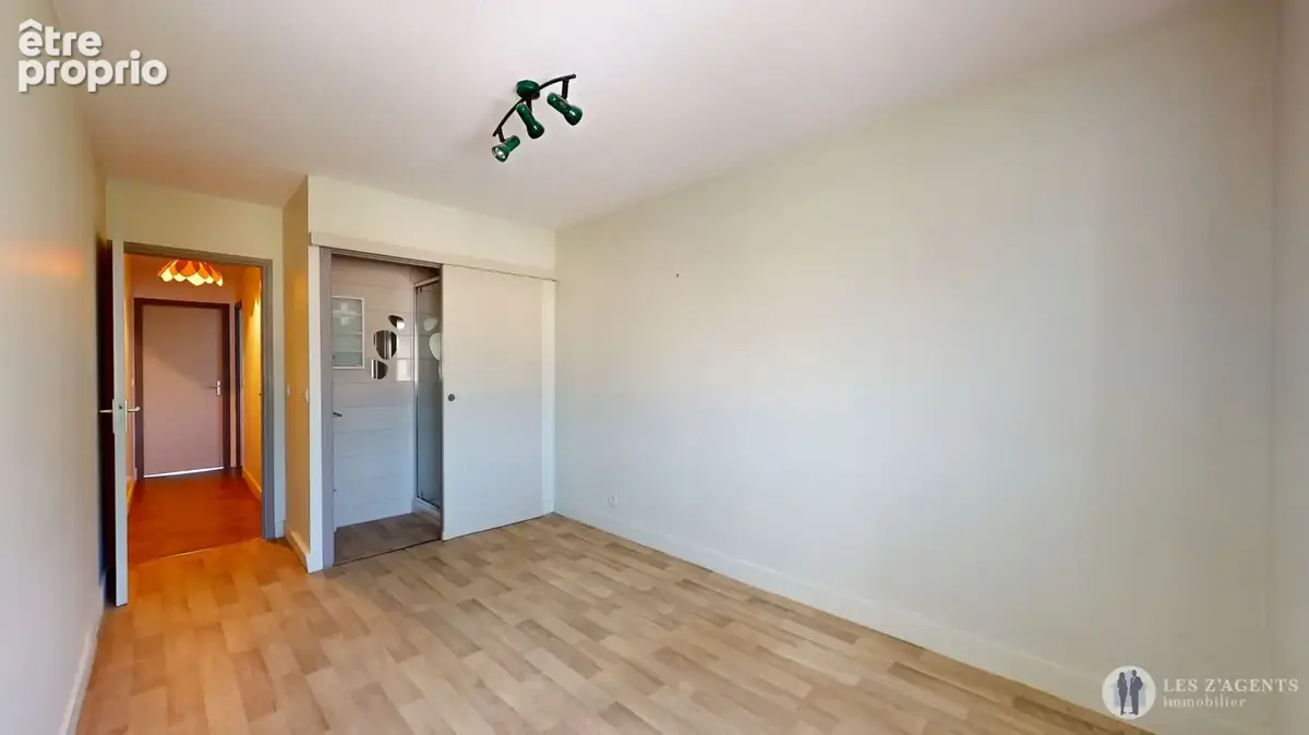 Appartement 5 pièces, domaine Jean Jaurès, en dernier étage - photo 10