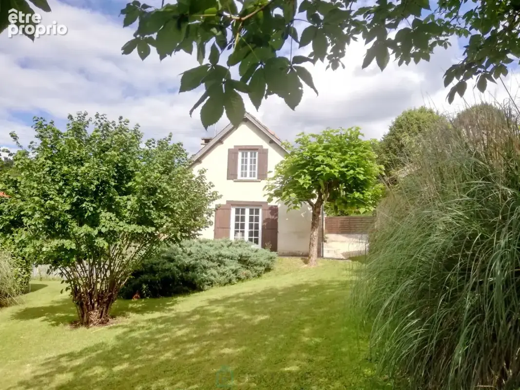 Maison à LE BUGUE