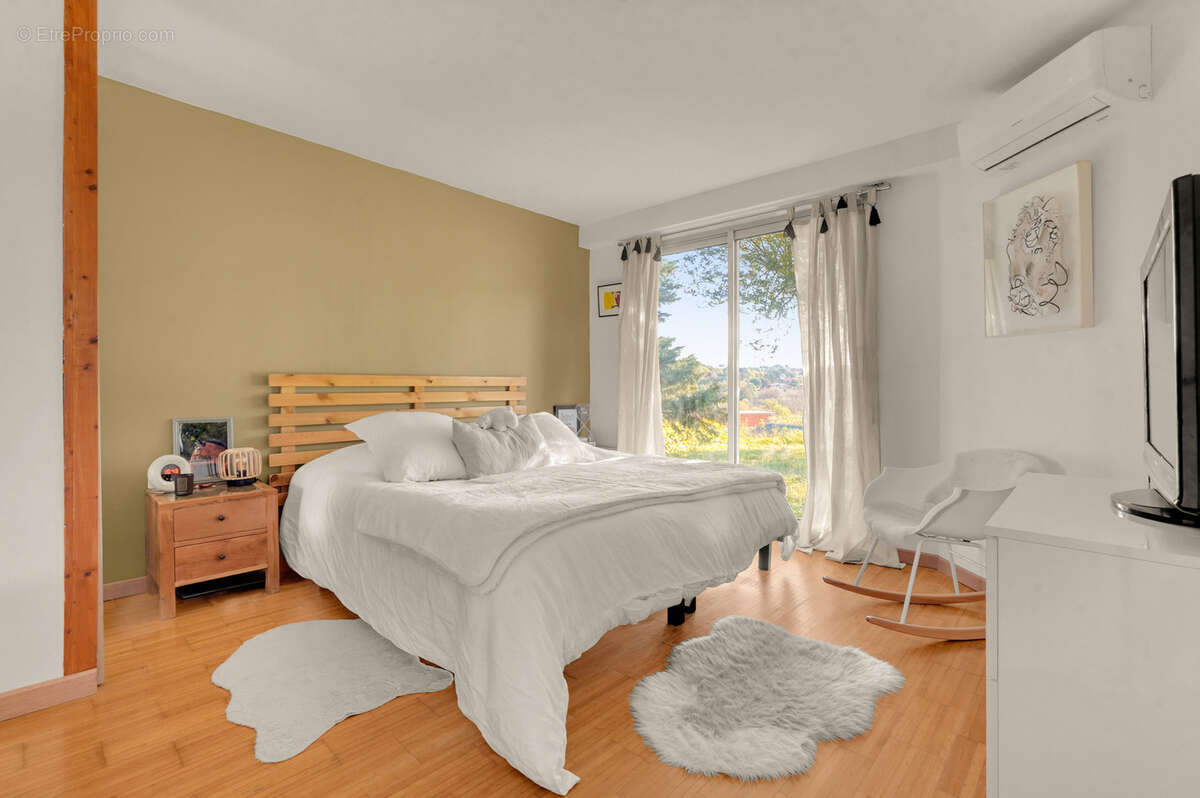 Maison à VIGOULET-AUZIL