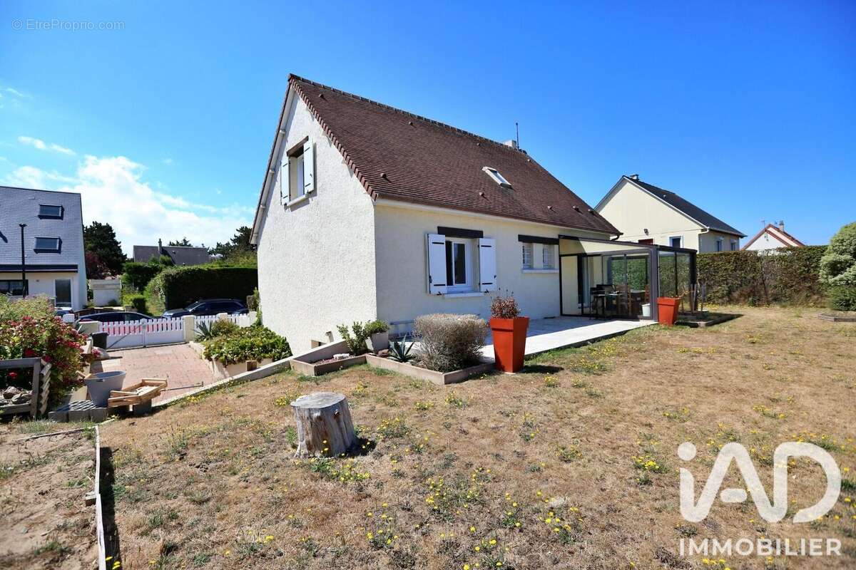 Maison 95 m² à Bernieres-Sur-Mer  - photo 2