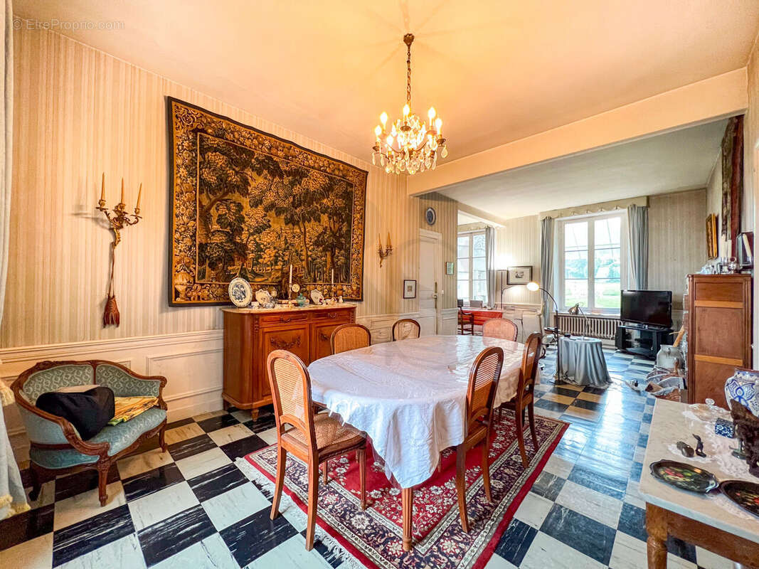 Maison à SAINT-GEORGES-DES-GROSEILLERS