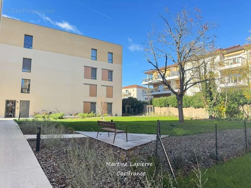 Appartement à CRAPONNE