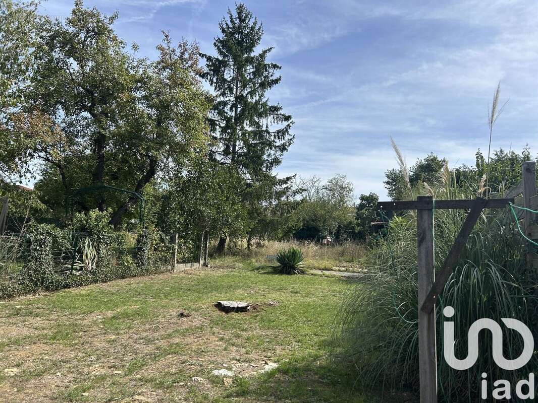 Photo 2 - Terrain à SAINTRY-SUR-SEINE