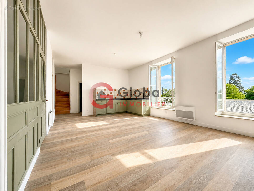 Appartement à FONTENAY-LE-COMTE
