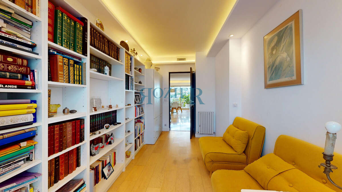 Appartement à LE CANNET
