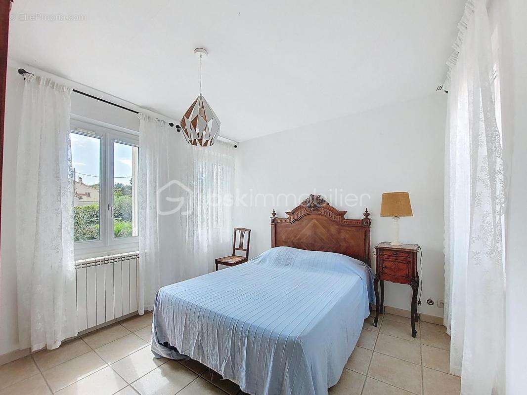 Maison à SIX-FOURS-LES-PLAGES