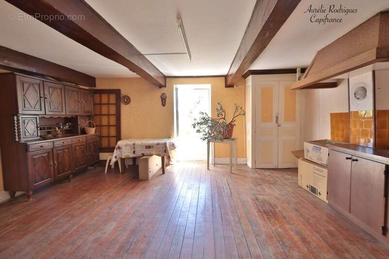 Maison à vendre 8 pièces VERGISSON (71) - photo 14