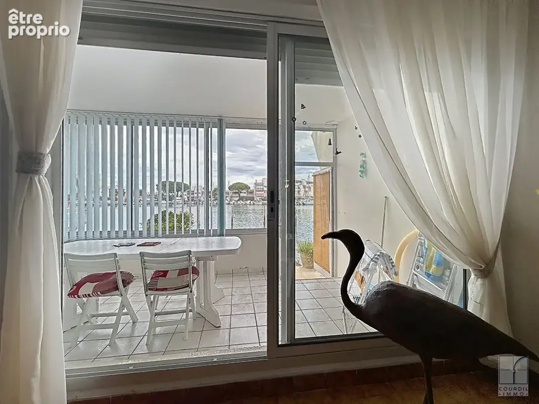 Marina PORT CAMARGUE 69,64 m²   avec appontement privatif de 12 m et vue sur l'eau - photo 2
