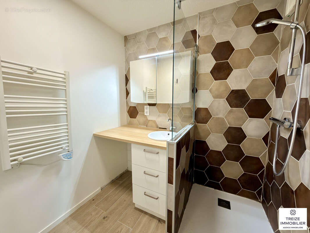 Appartement 61 m² à Sene  - photo 6