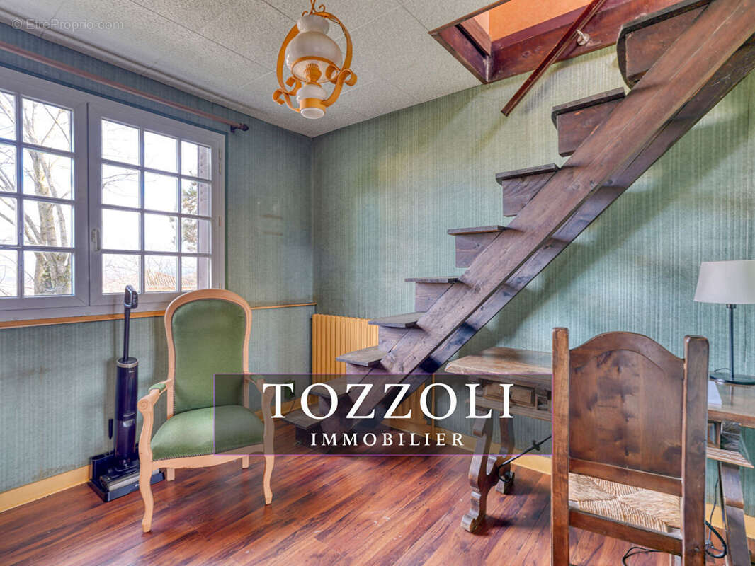 Maison à SAINT-QUENTIN-FALLAVIER