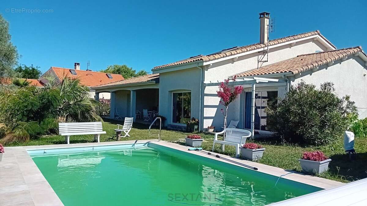 Maison à SAINT-SULPICE-DE-ROYAN