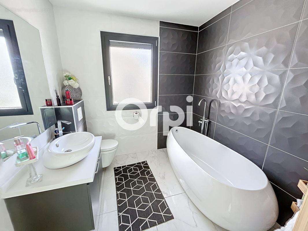 Maison à BRIVE-LA-GAILLARDE