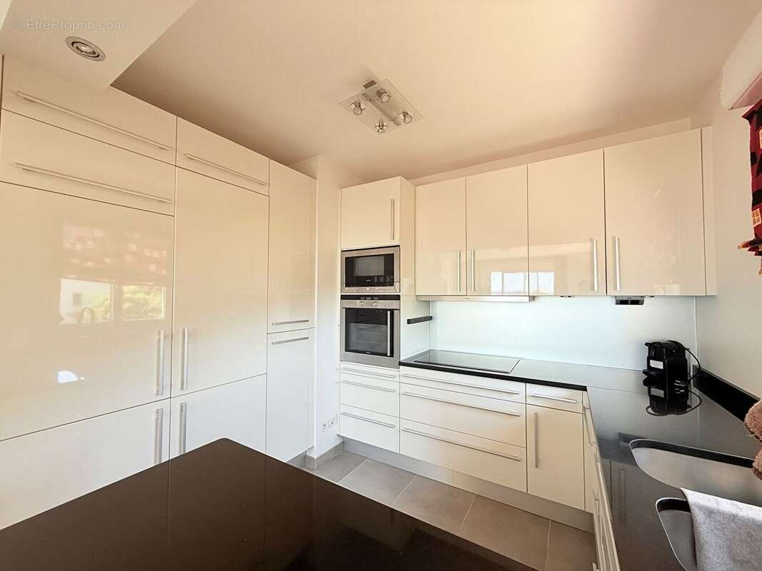 Appartement à LES ISSAMBRES