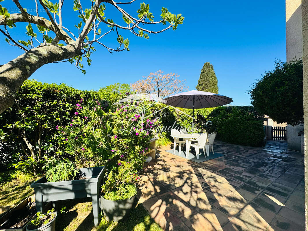 Appartement à LA LONDE-LES-MAURES