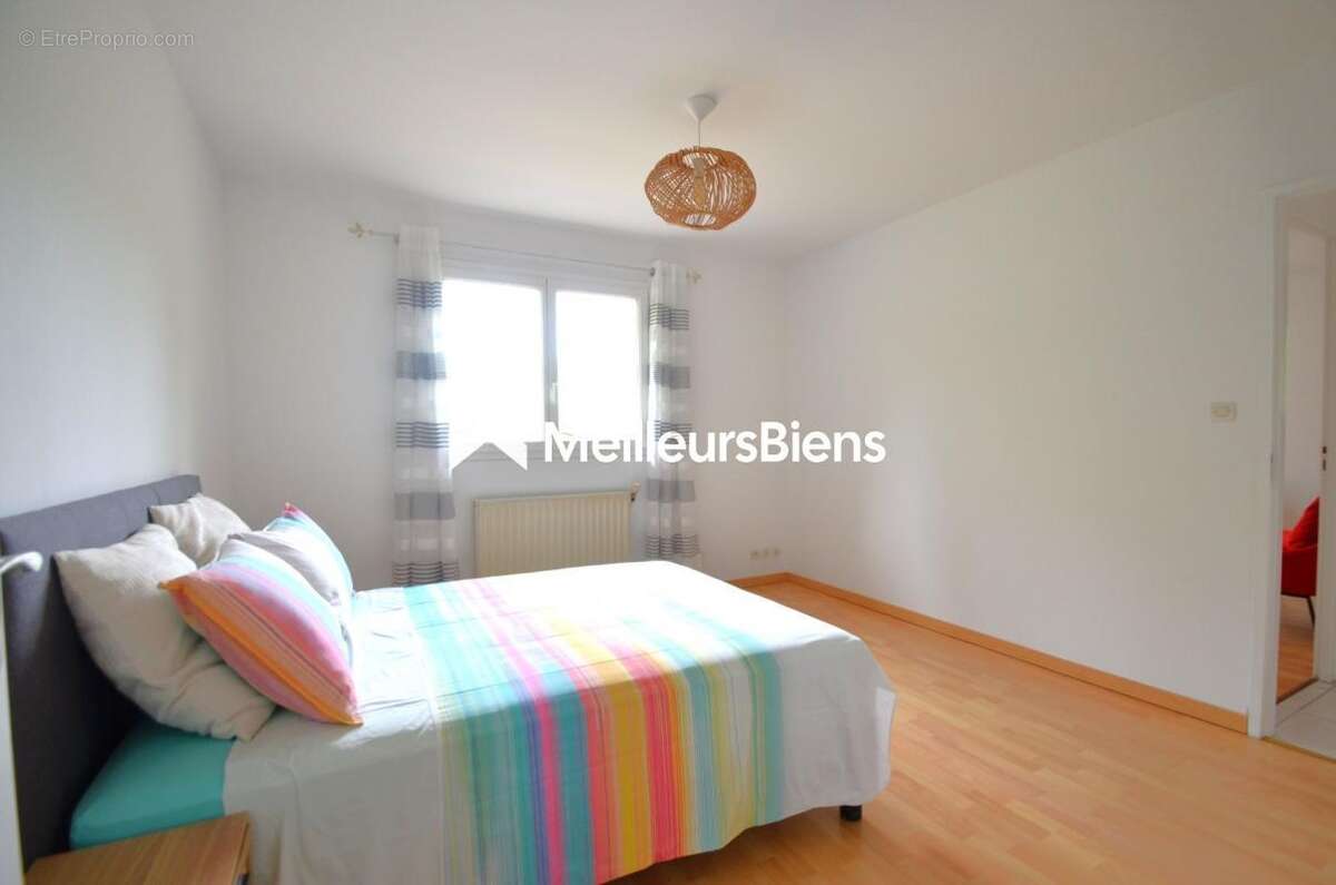 Maison à FONTAINES-SAINT-MARTIN