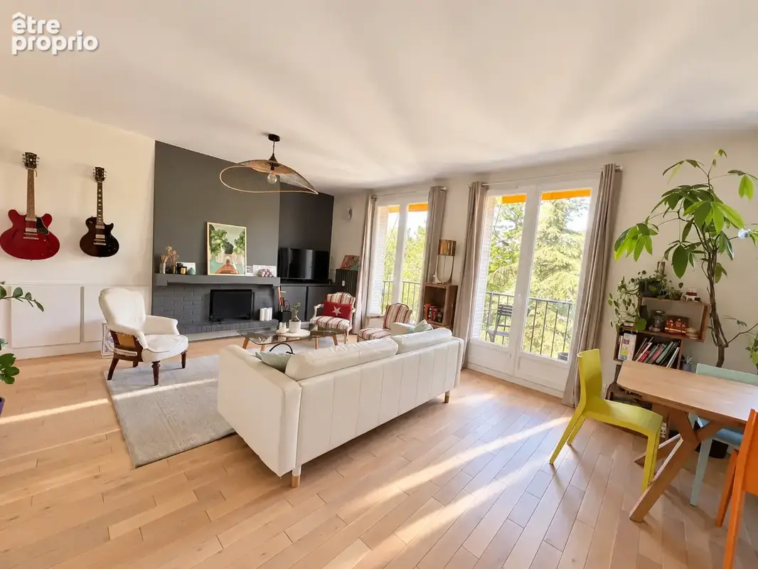 Magnifique Appartement au dernier étage, 4 chambres, Cheminée, balcon et parking - photo 8