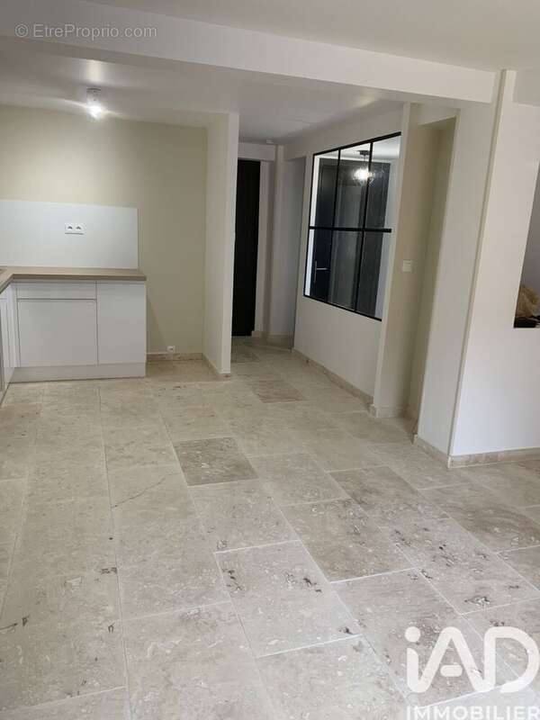 Photo 3 - Appartement à NISSAN-LEZ-ENSERUNE