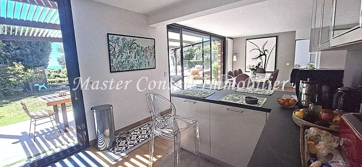 Maison à MOUGINS