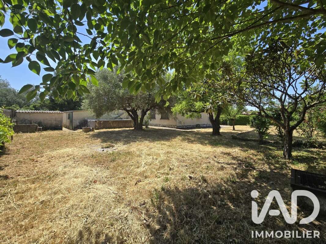 Maison 79 m² à Laudun-L'ardoise  - photo 7