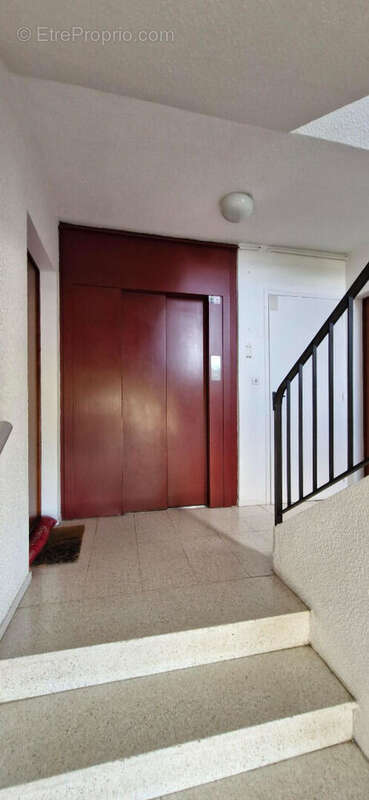 Appartement à vendre - Yvetot Centre-ville - 70 m² - 1 chambre - Résidence sécurisée avec ascenseur - Idéal investisseur - photo 8