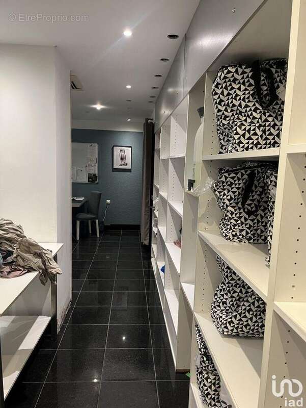 Photo 7 - Commerce à DIJON