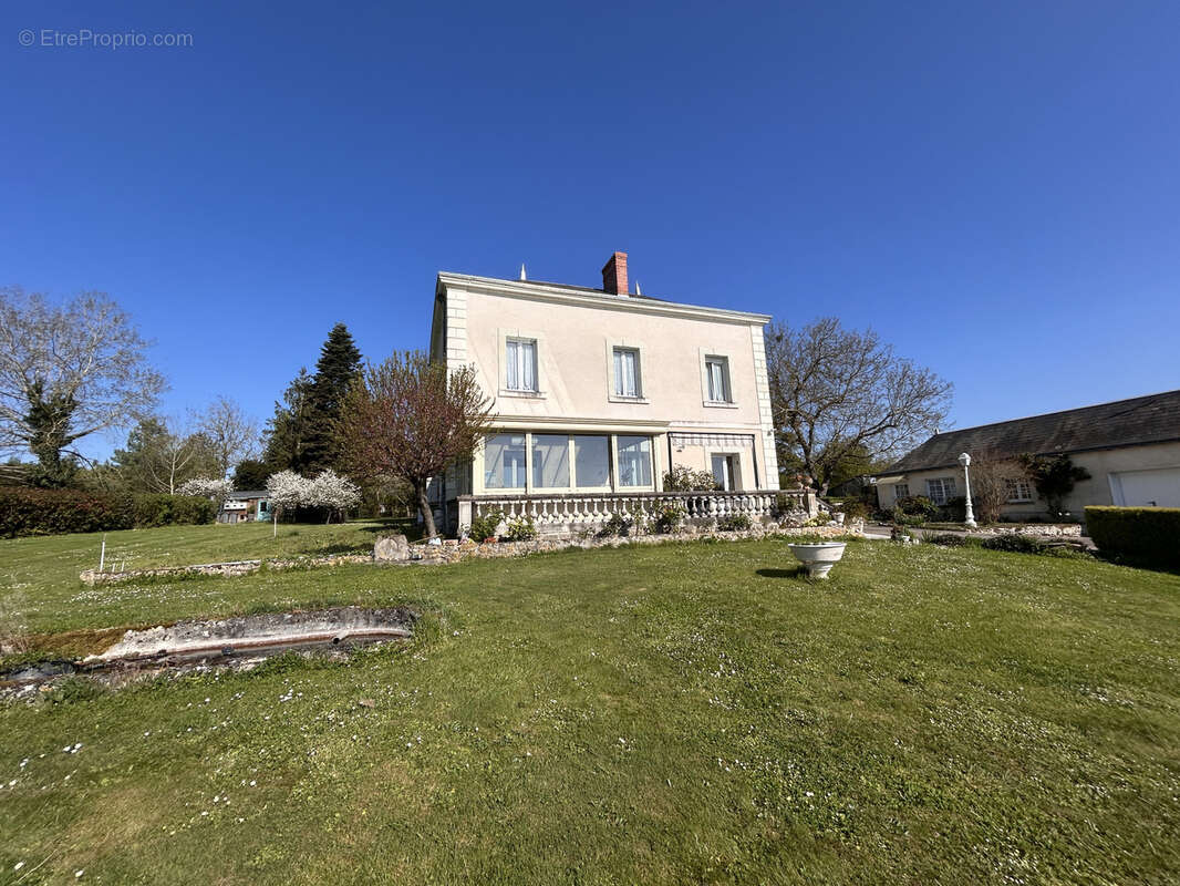 Maison à SENNEVIERES