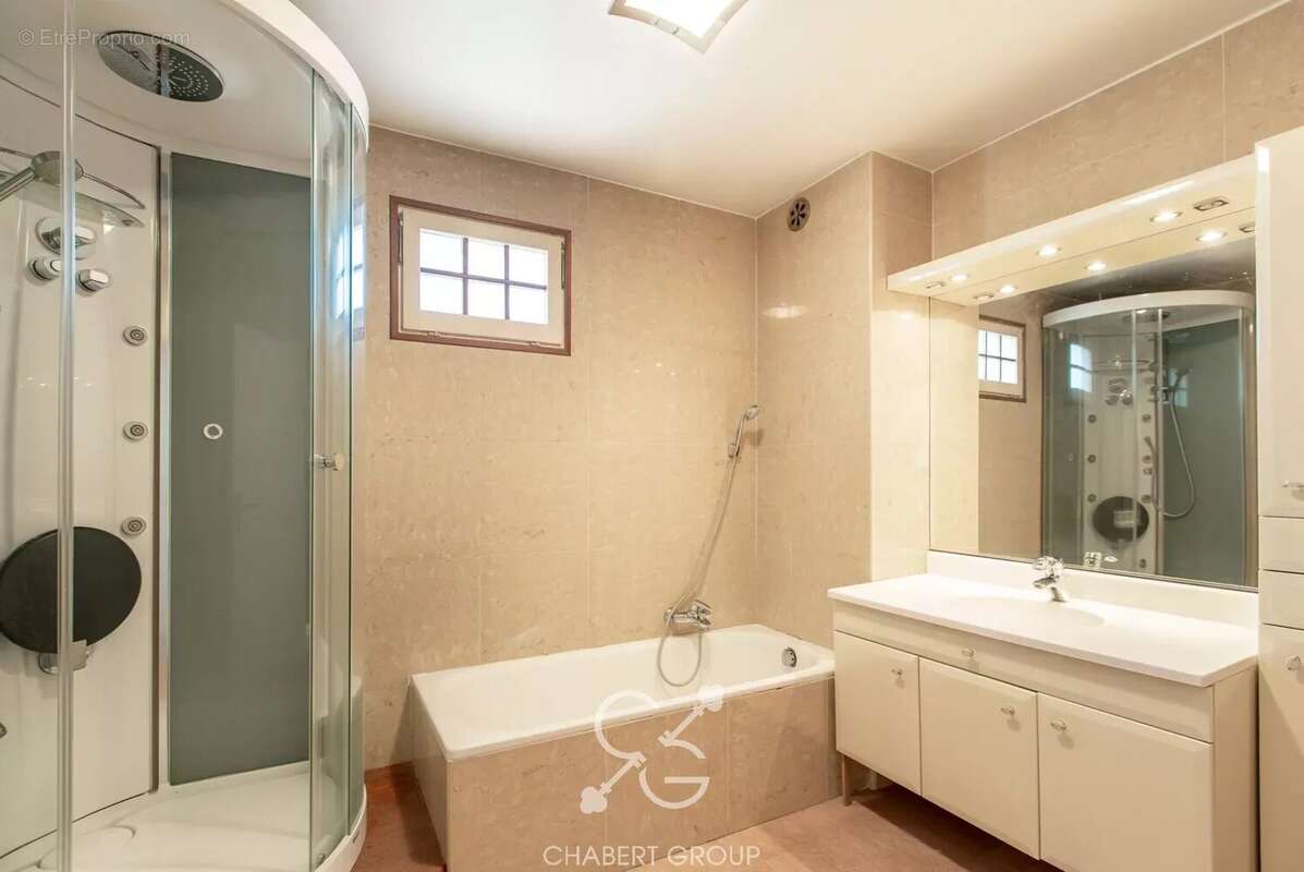 Nice - port lympia - appartement - 3 pièces - 83 m² - terrasse & balcon - stationnement - photo 9