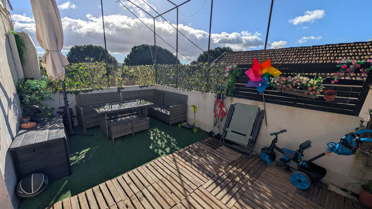 Appartement à GANGES