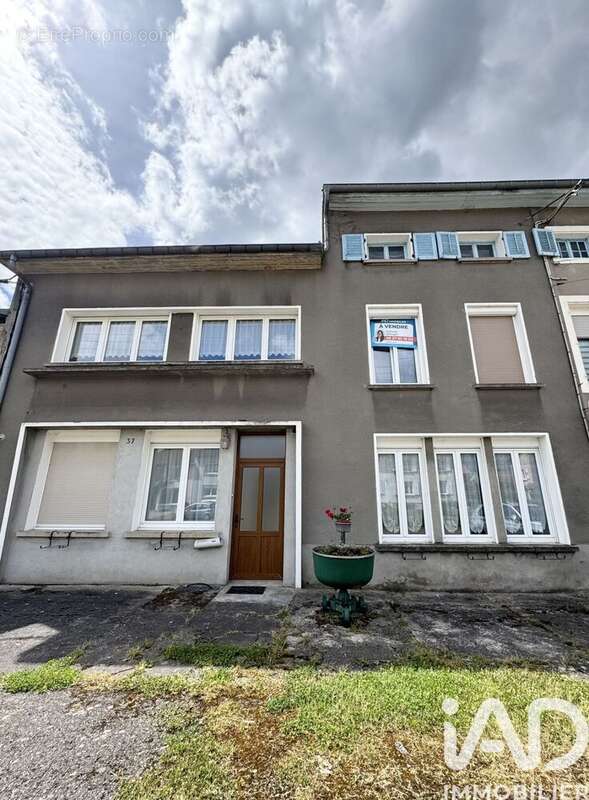 Maison 180 m² à Chambrey  - photo 2